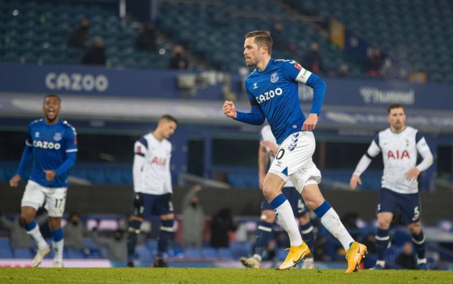 伤病影响的 伤病影响的